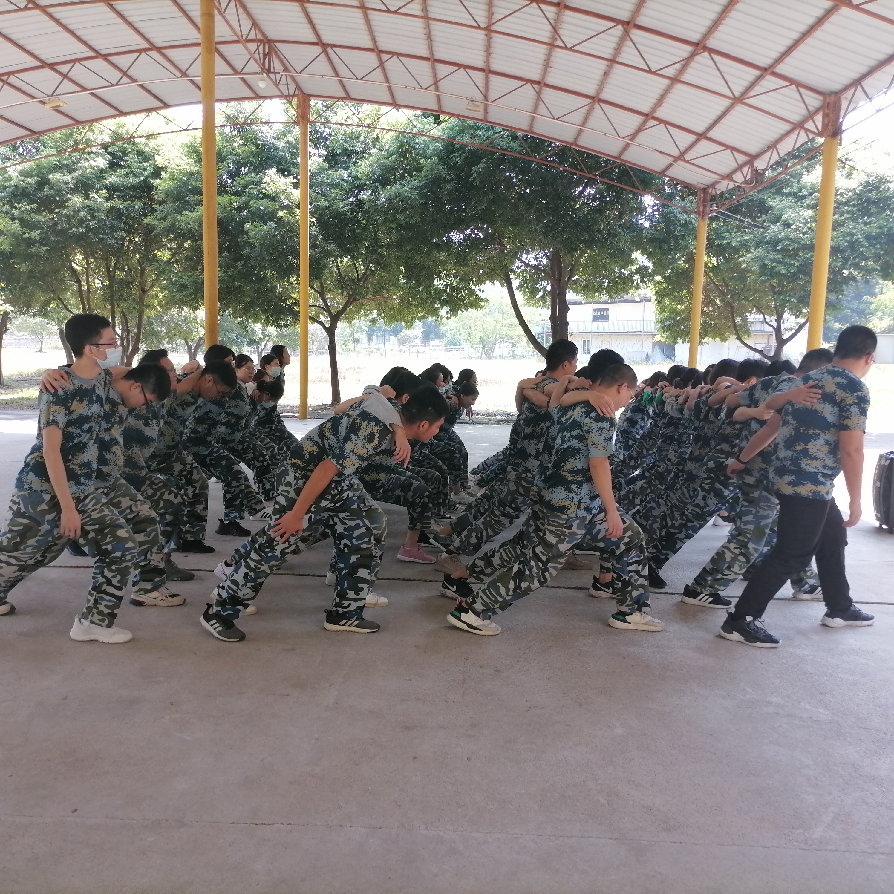 1613715621980672.jpg 站姿.jpg